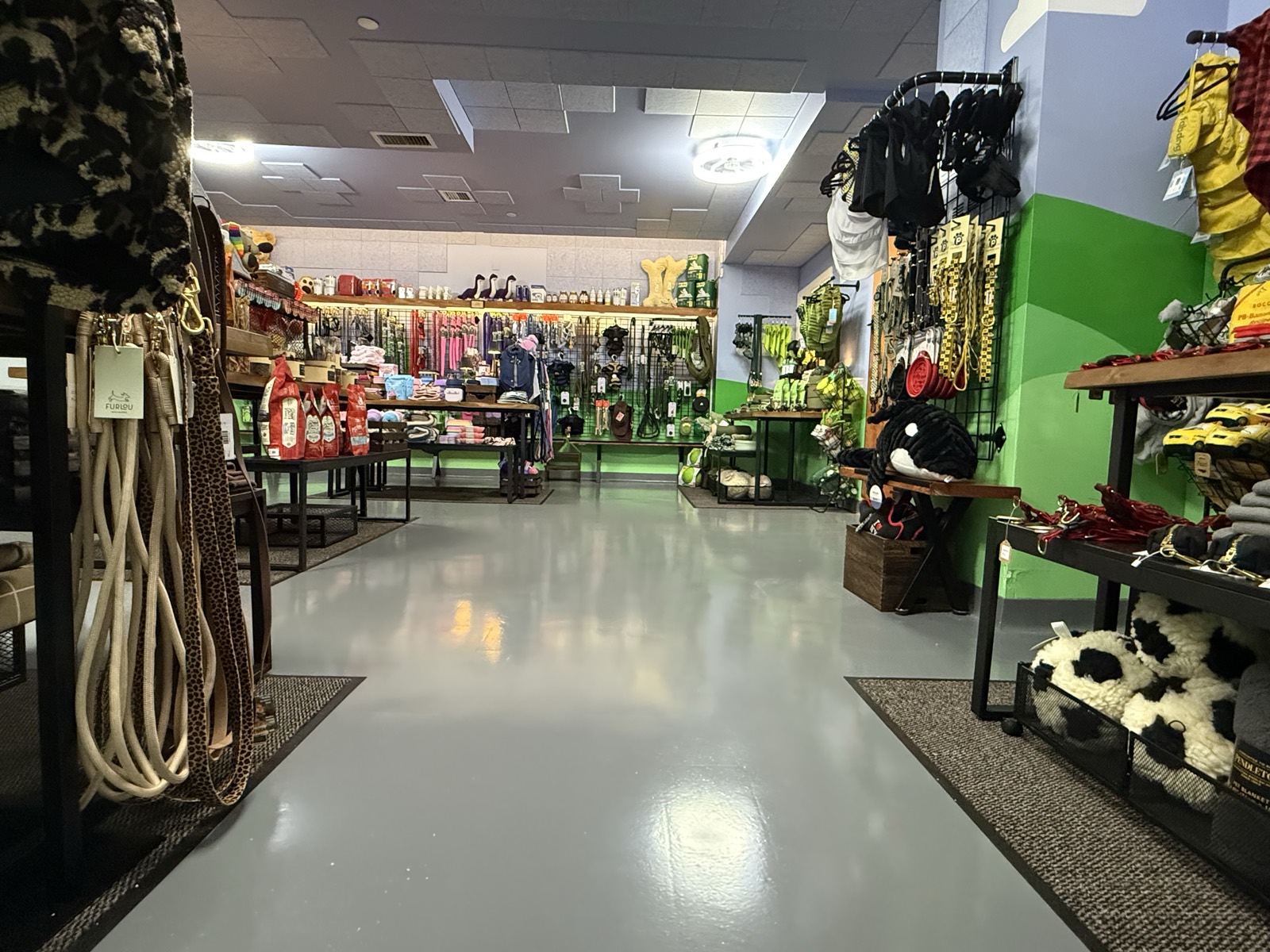 BB’s PLAYHOUSE / BB’s BOUTIQUE