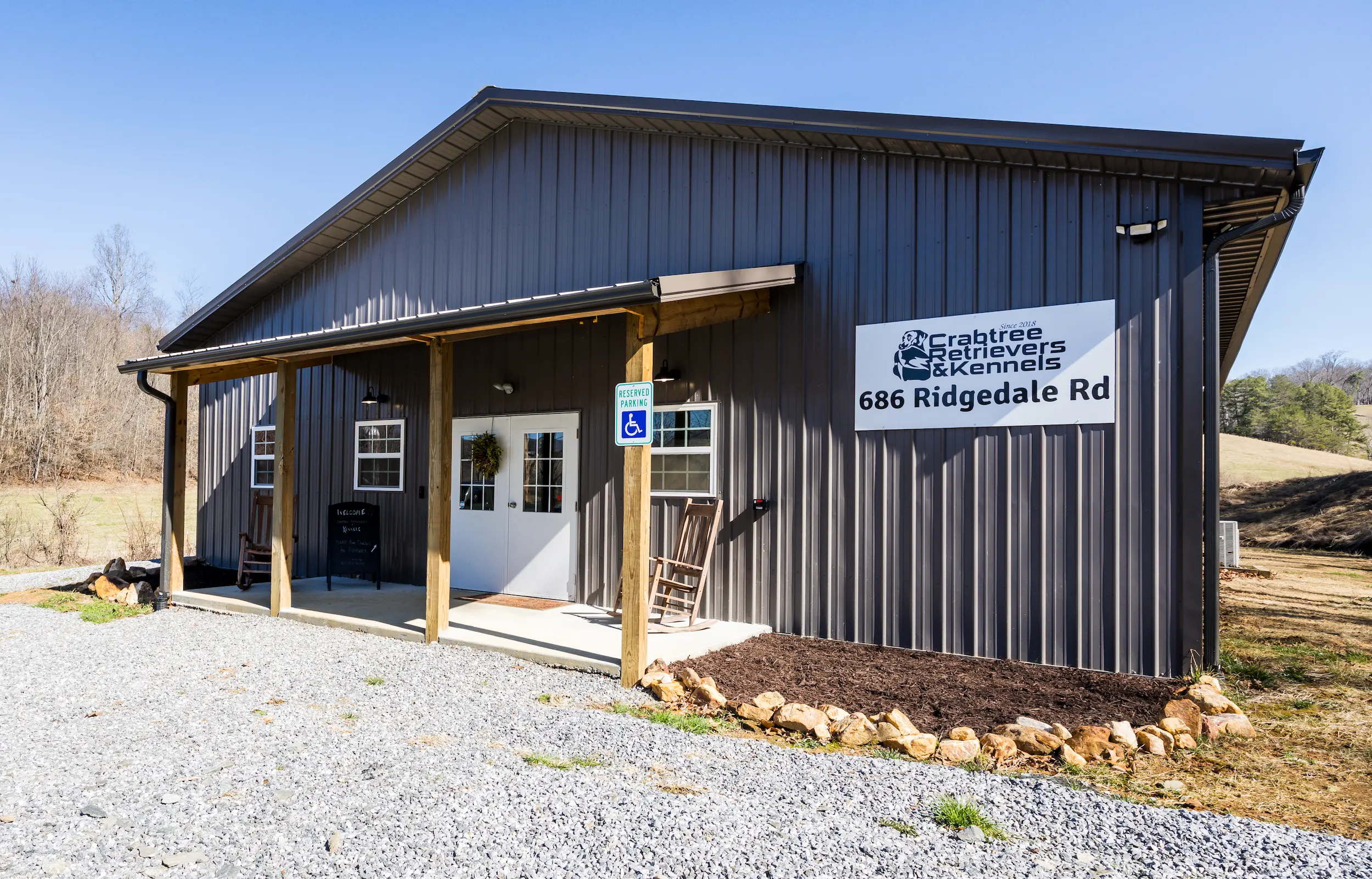 CRABTREE RETRIEVERS AND KENNELS