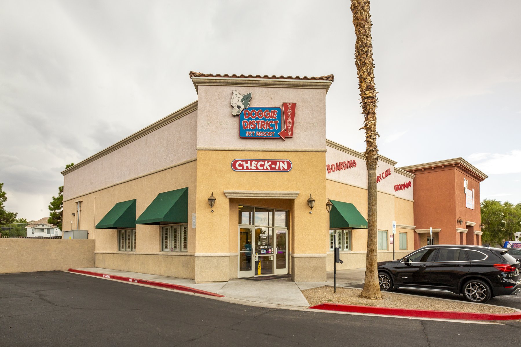 Doggie District – Silverado