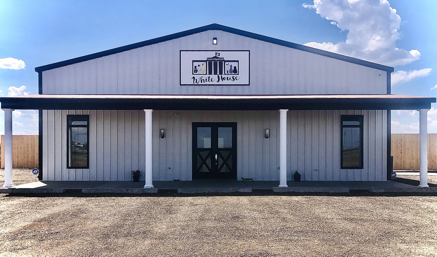 White House Pet Supplies — dog trainer in Amarillo, TX